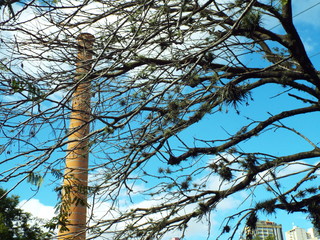 Torre segundo plano