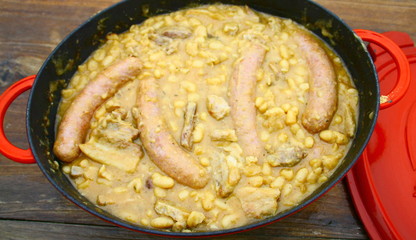 cassoulet toulousin,fait maison en cocotte