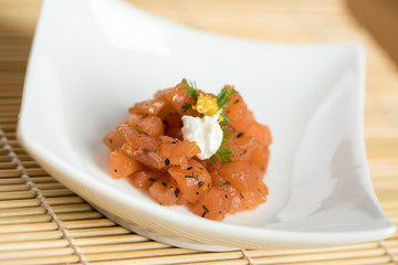 Lachs Tatar Vorspeise auf Catering Büffet