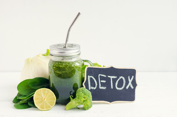 Detox green smoothie