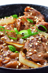 豚の生姜焼き丼