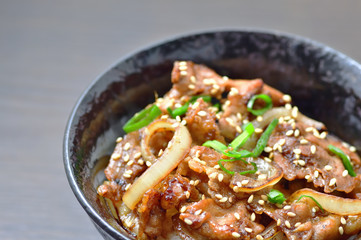 豚の生姜焼き丼