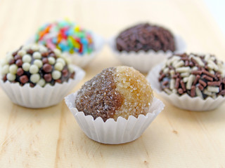 Sweets of different flavors (Brigadeiros)