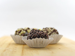 Sweets of different flavors (Brigadeiros)