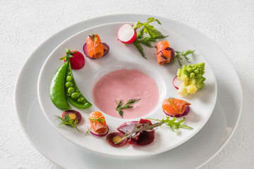 新鮮サラダとディップソース　Fresh salad and dipping sauce