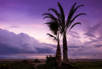 Fototapeta na wymiar Sunrise at the beach in Larnaca