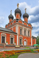 Fototapeta na wymiar Moscow. The Bogolyubovo Church