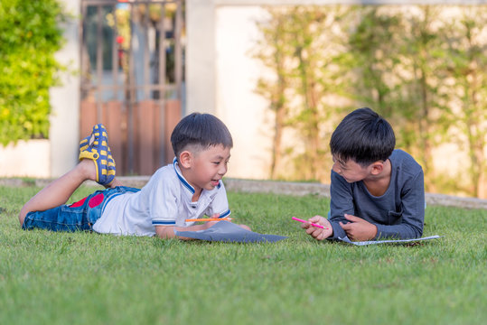 Asia education, people concept - group of happy kid students with school folders