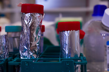Cell or chemical agent container in a research laboratory