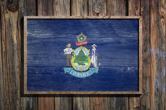 Wooden Maine flag