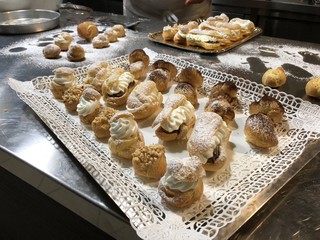 Making of french bignè