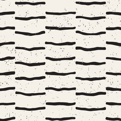 Hand drawn style seamless pattern. Abstract geometric tiling background in black and white. Vector doodle line lattice