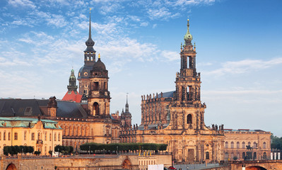Fototapeta na wymiar The old town of Dresden with the Hofkirche