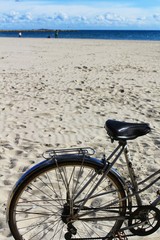 Fototapeta premium Vintage bicycle on the beach in Santa Pola, Spain