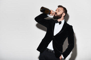 Naklejka premium Celebrating something special. 