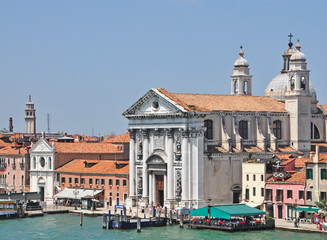 Fototapeta na wymiar view from cruise to little Venice and the beautiful Grand canal, Basilica di Santa Maria Della Salute, Italy