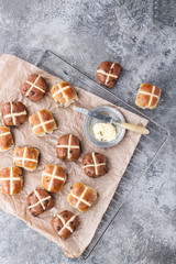 Cross buns with raisins