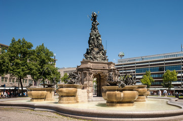 Paradeplatz mit Grupello-Pyramide in Mannheim