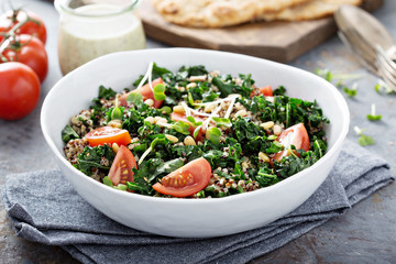 Kale and quinoa salad with tomatoes
