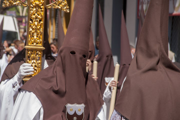 nazarenos de la semana santa de Sevilla