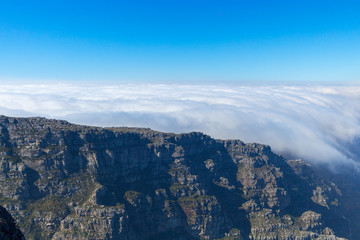 Fototapeta premium Clouds behind the mountain