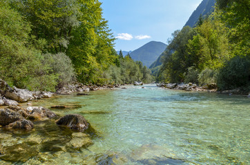 Rivière montagneuses à truites