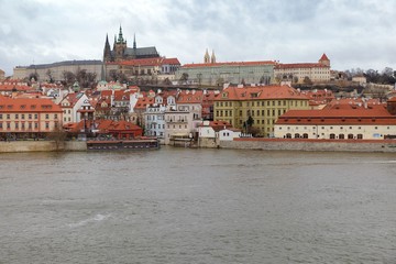 Obraz premium Prague Castle above Vltava River in Prague, Czech Republic