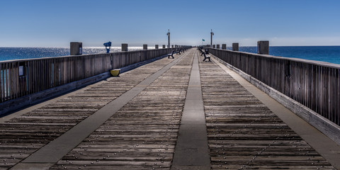 Naklejka premium Long Pier