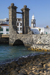 Arrecife Drawbridge and Iglesia de San Gines