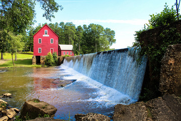 Red Barn in Senoia GA