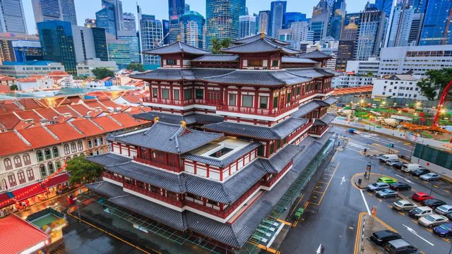 Beautiful Buddha Tooth Relic Temple Of Singapore 4K Day to Night Time Lapse (zoom out)