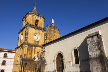 Fototapeta na wymiar Church The Recollection in Leon, Nicaragua