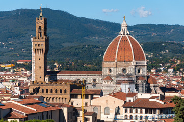 Fototapeta na wymiar Beautiful panoramic view of the Cathedral of Santa Maria del Fiore and Palazzo Vecchio in Florence