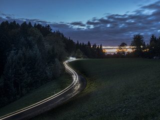 Fototapeta premium Nachtfahrt über die 