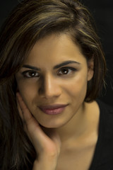 Obraz premium Portrait of Nepal girl at the wall