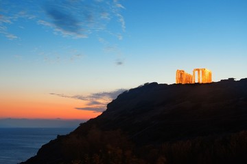 Fototapeta premium Temple of Poseidon sunset