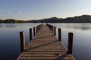 Naklejka premium Zachód słońca na molo 4