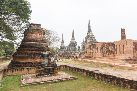 Wat Phra Si Sanphet Ayutthaya Historical Park has been considered a World Heritage Site on December 13th, 2534 in the historic city of Ayutthaya Thailand