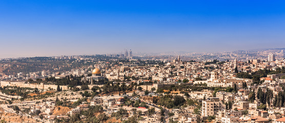 Fototapeta na wymiar Jerusalem view from the Olive mountain, Israel.
