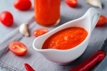 Roasted Red Pepper Tomato Garlic Sauce