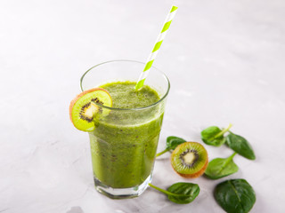 Smoothies Green. Drink Cocktail Spinach,Apple,Kiwi,Lemon,lime,avocado.Food or Healthy diet concept.Vegetarian.Copy space for Text. selective focus.