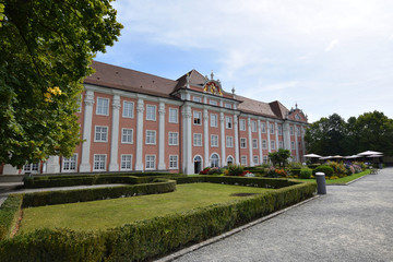 Fototapeta premium Meersburg am Bodensee - Deutschland: neues Schloss