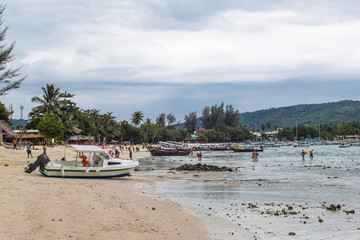 Fototapeta na wymiar Near Phi Phi Islands in Thailand