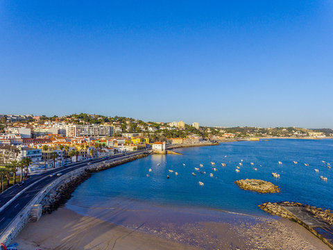 Vista Panor&acirc;mica da Vila de Pa&ccedil;o de Arcos em Portugal