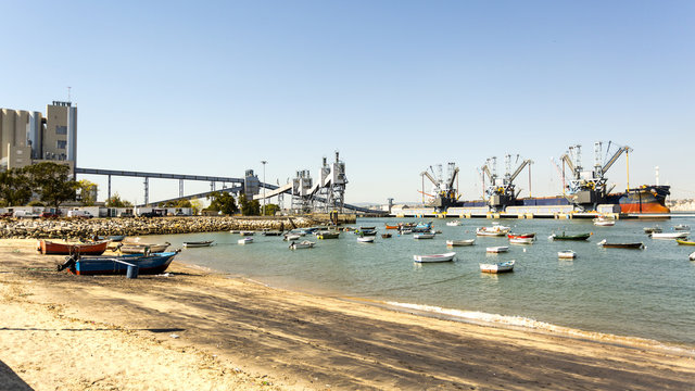 Trafaria - Concrete Silo and Bulk Terminal