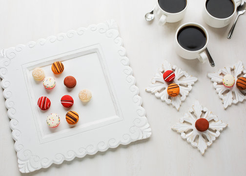 Macaroons and coffee