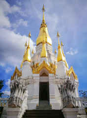 White and Gold Pagoda on Blue Sky at Khong Jiam Ubonratchatani, Public domain