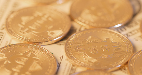 Bitcoin over banknote