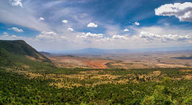 The Great Rift Valley from the Kamandura Mai-Mahiu Narok Road, K