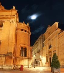 Rolgordijnen Night Shot in the center of Parma, Italy © vali_111